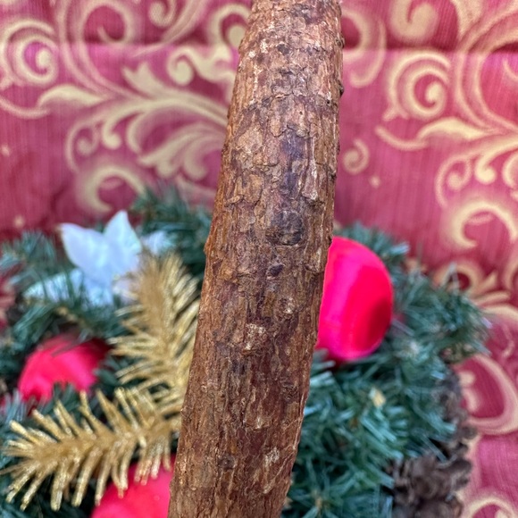 Large Pinecone Basket - Picture 3 of 3